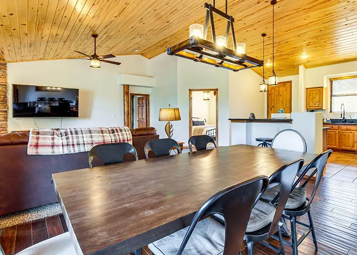 Torreon Family Retreat, 4br Mountain *